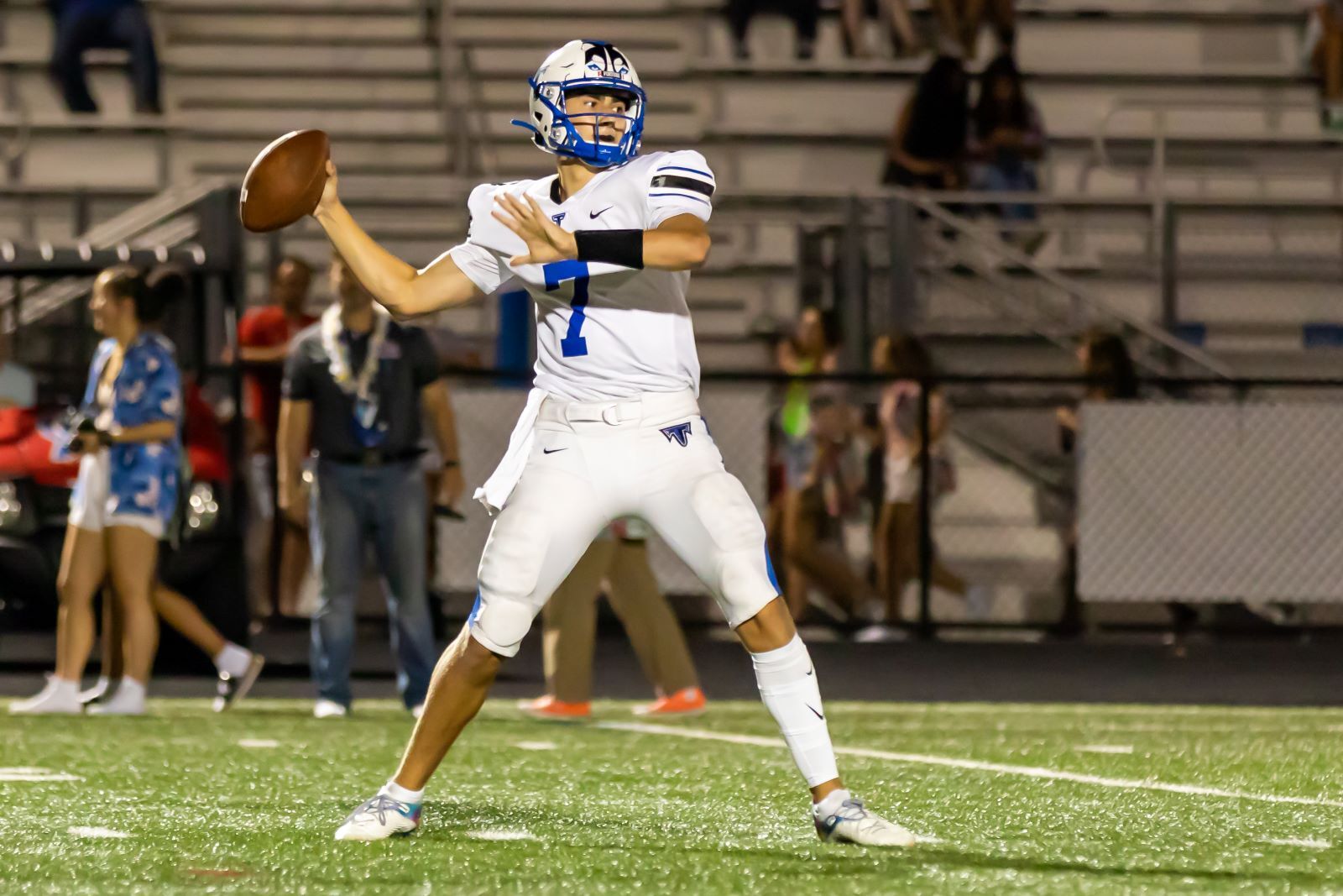 TUS v RIV football_9.jpg